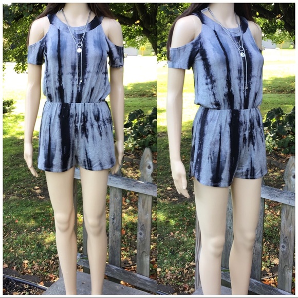 Sale COLD SHOULDER GRAY & BLACK ROMPER - Picture 7 of 7